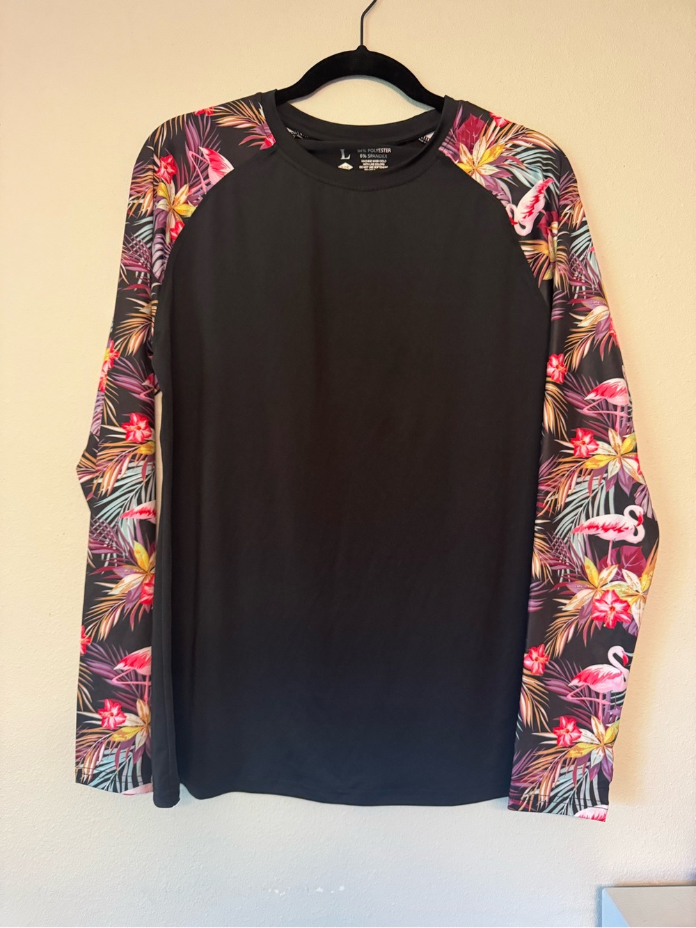 NWT Bassdash UPF Rash Guard